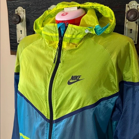 Nike Tech Hyperfuse Windrunner Colorblock Jacket Size Large - Picture 3 of 14